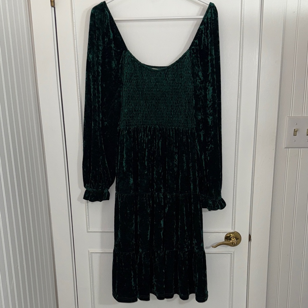 Impressions Emerald Velvet Long Sleeve Dress